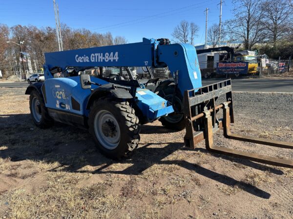 2017 Genie Lift GTH-844 - Image 2