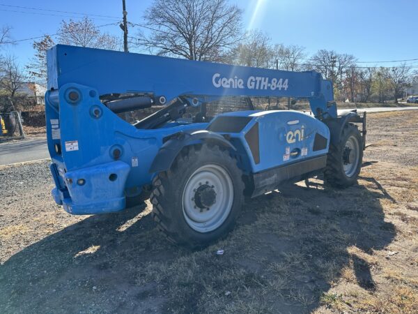 2017 Genie Lift GTH-844 - Image 3